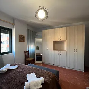 Bujtina Shqiptare Otel